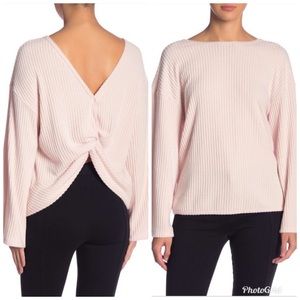 Back twist Ribbed knit sweater